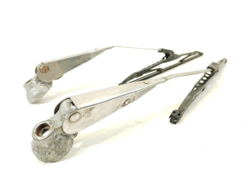 Recambio de brazo limpia delantero izquierdo para seat 600 (110b) 0.8 referencia OEM IAM FEMSA 12600  