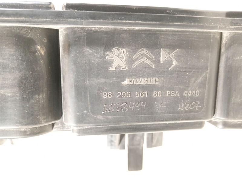 Recambio de filtro carbono activo para peugeot 208 2020 referencia OEM IAM 9829656180  