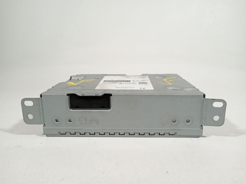 Recambio de sistema audio / radio cd para peugeot 208 2020 referencia OEM IAM 9835408680  