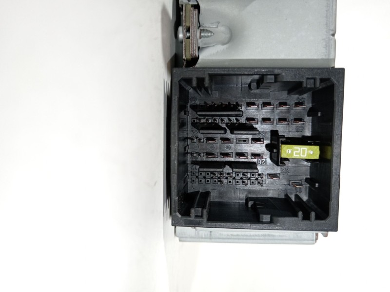 Recambio de sistema audio / radio cd para peugeot 208 2020 referencia OEM IAM 9835408680  