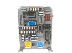 Recambio de caja reles / fusibles para peugeot 208 2020 referencia OEM IAM 9832880280  