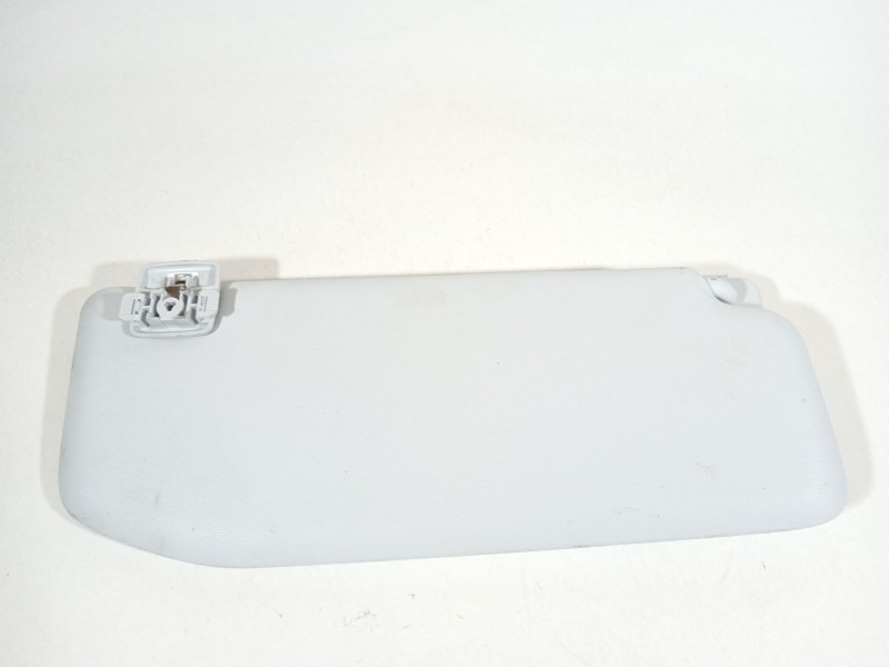 Recambio de parasol izquierdo para peugeot 208 2020 referencia OEM IAM 96738898PR  