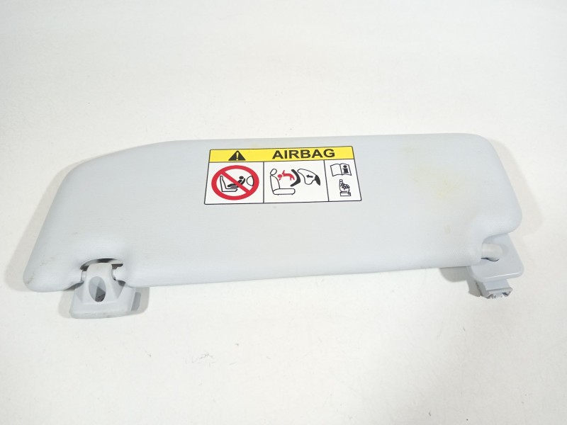 Recambio de parasol derecho para peugeot 208 2020 referencia OEM IAM 98100807PR  