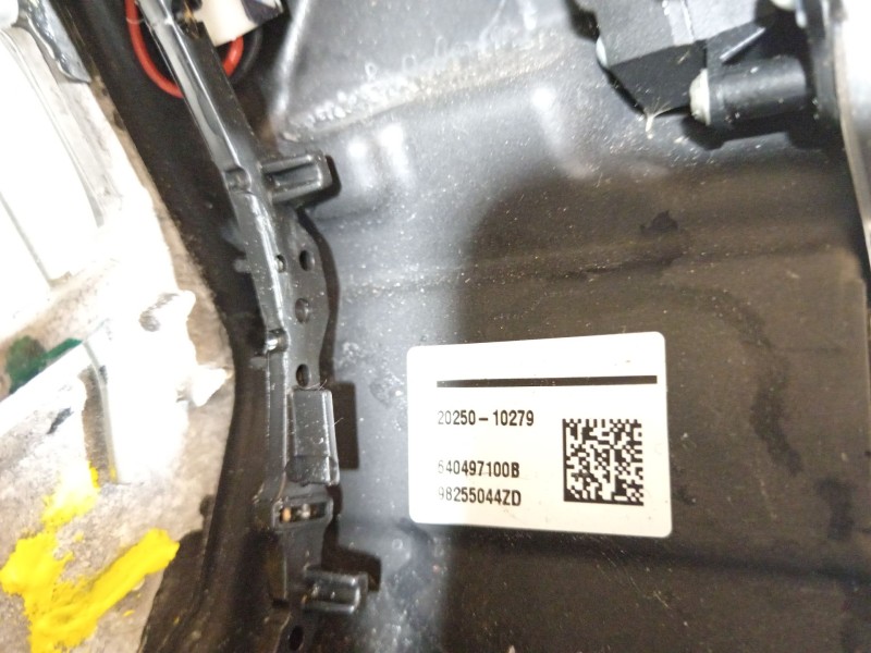 Recambio de volante para peugeot 208 2020 referencia OEM IAM 98255044ZD  