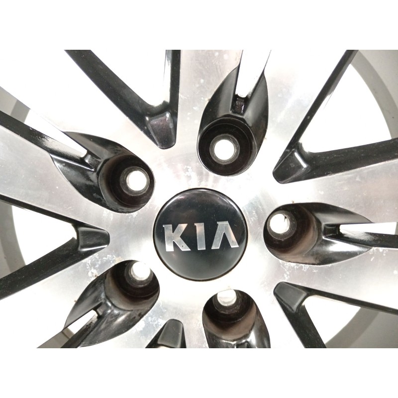 Recambio de llanta para kia sportage concept 4x2 referencia OEM IAM 529103u300  