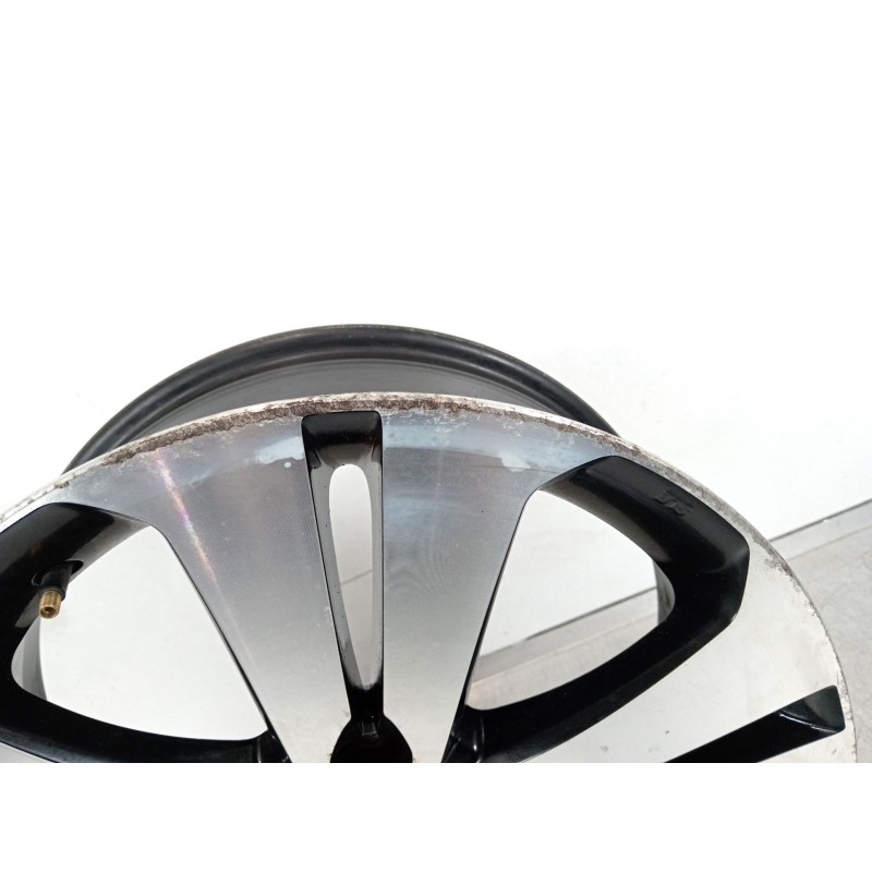 Recambio de llanta para kia sportage concept 4x2 referencia OEM IAM 529103u300  