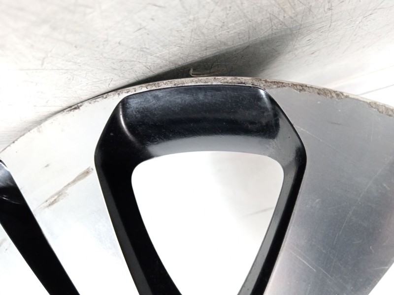 Recambio de llanta para kia sportage concept 4x2 referencia OEM IAM 529103u300  