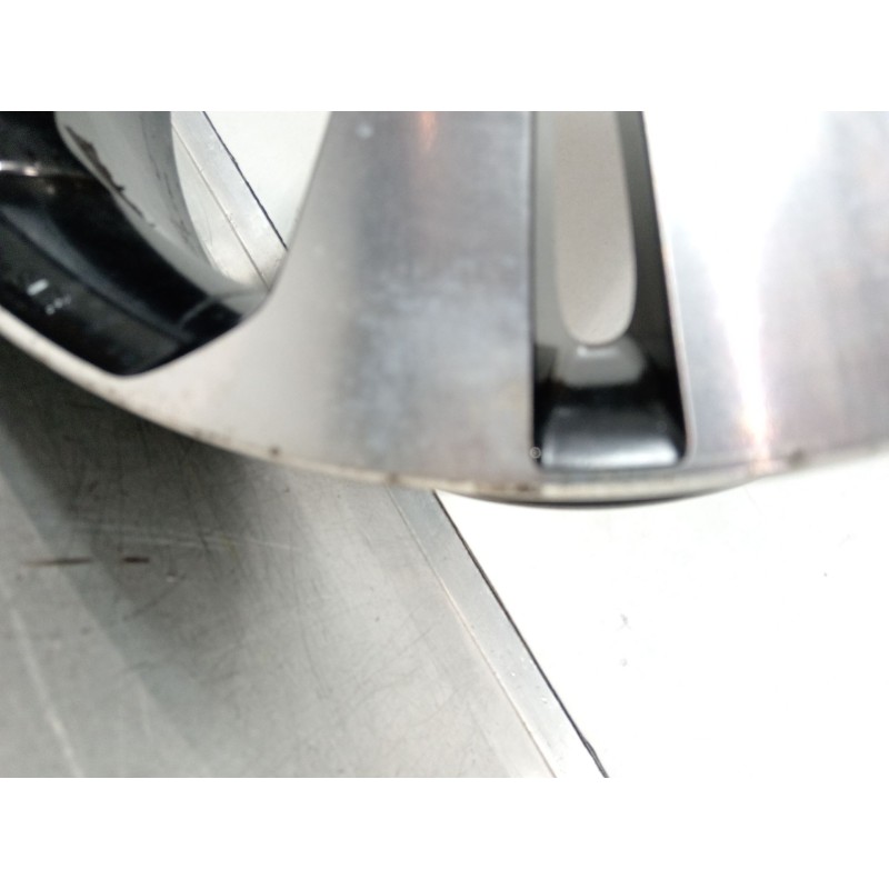 Recambio de llanta para kia sportage concept 4x2 referencia OEM IAM 529103u300  