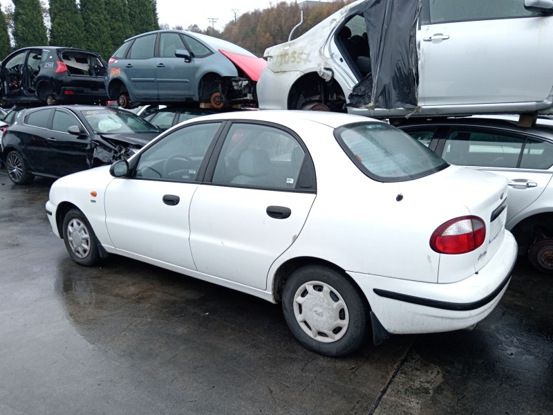 daewoo lanos (klat) del año 2000