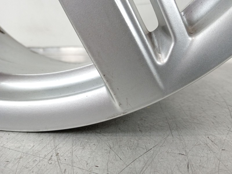 Recambio de llanta para audi q5 (8r) 2.0 tfsi (155kw) referencia OEM IAM 8R0601025A  