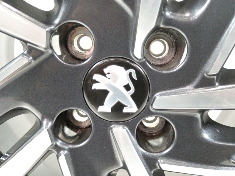 Recambio de llanta para peugeot 208 ii (ub_, up_, uw_, uj_) 1.2 puretech 100 referencia OEM IAM 9829566277  