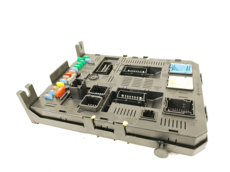 Recambio de caja reles / fusibles para peugeot 307 (3a/c) 1.6 16v referencia OEM IAM 9661940480 21676031 BSI2004H05