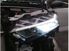 Recambio de faro izquierdo para dacia sandero iii 1.0 tce 90 referencia OEM IAM 260607161R  