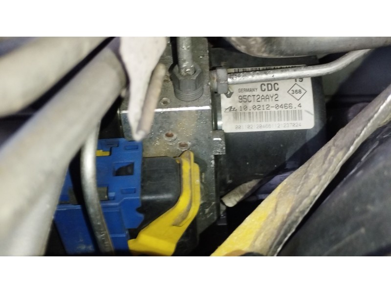 Recambio de abs para renault megane iii hatchback (bz0/1_, b3_) 1.5 dci referencia OEM IAM 476601563R  