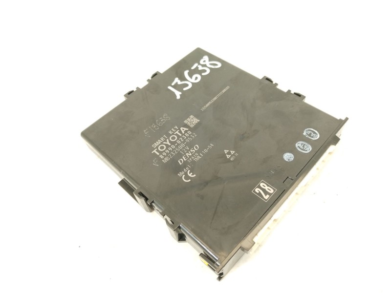 Recambio de modulo electronico para toyota auris (_e18_) 1.8 hybrid (zwe186_) referencia OEM IAM 8999002380  MB2325009532