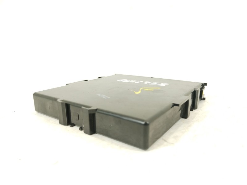 Recambio de modulo electronico para toyota auris (_e18_) 1.8 hybrid (zwe186_) referencia OEM IAM 8999002380  MB2325009532