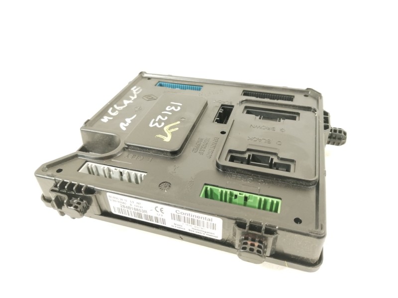 Recambio de caja reles / fusibles para renault megane iii berlina 5 p business referencia OEM IAM 284B18853R BCM95 S180180080