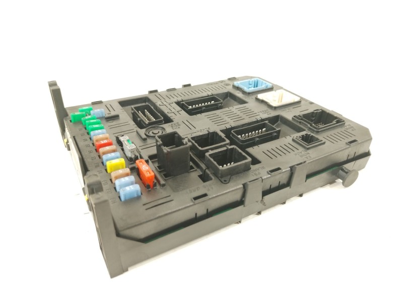 Recambio de caja reles / fusibles para citroën c4 grand picasso exclusive referencia OEM IAM 9663510180 BSI2004H01 