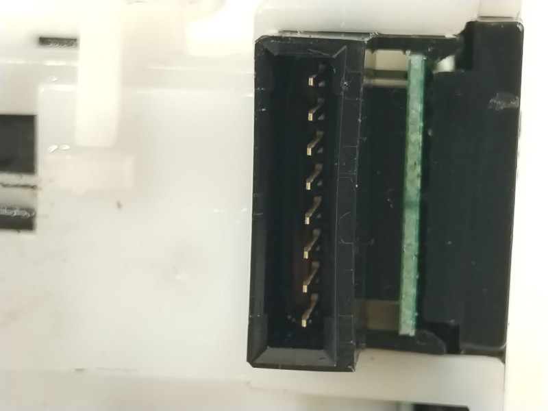 Recambio de mando limpia para nissan x-trail (t31) le referencia OEM IAM 25260EM00E  