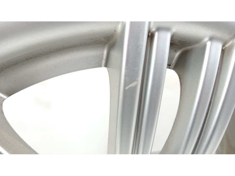 Recambio de llanta para bmw 1 (f21) 116 i referencia OEM IAM 7845850  