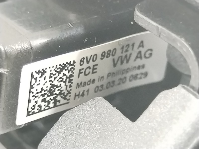 Recambio de camara para skoda fabia combi active referencia OEM IAM 6V0980121A 6V0827566H 