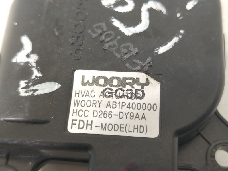 Recambio de motor apertura trampillas climatizador para hyundai i30 (gd) 1.6 crdi referencia OEM IAM D266DY9AA  