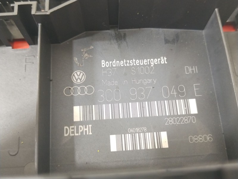 Recambio de caja reles / fusibles para volkswagen golf v (1k1) 2.0 tdi referencia OEM IAM 3C0937049E 28022870 