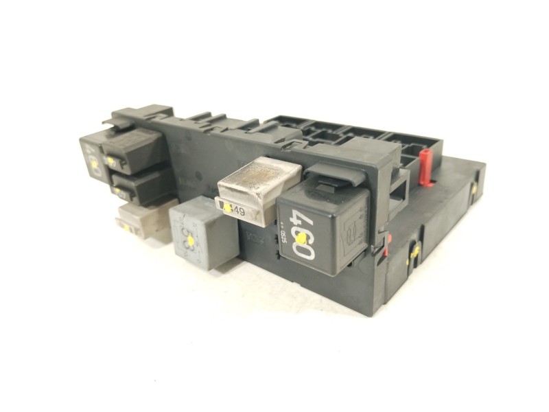 Recambio de caja reles / fusibles para volkswagen golf plus (5m1) bluemotion highline referencia OEM IAM 3C0937049D  