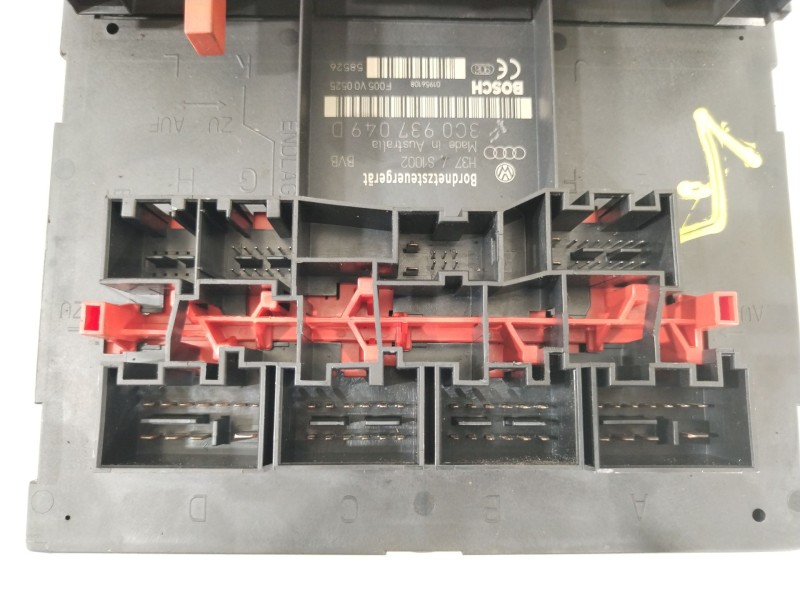 Recambio de caja reles / fusibles para volkswagen golf plus (5m1) bluemotion highline referencia OEM IAM 3C0937049D  