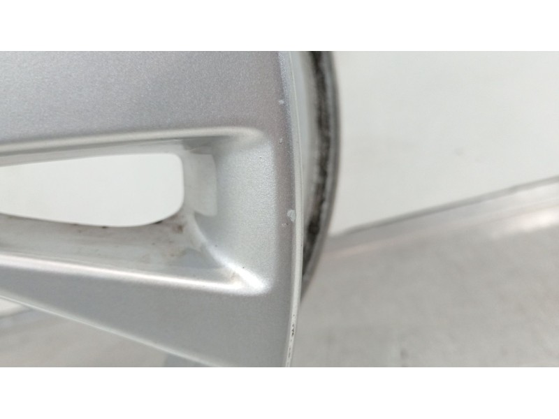 Recambio de llanta para lexus rx 450h referencia OEM IAM 4261148730  