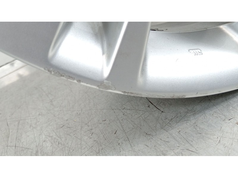 Recambio de llanta para lexus rx 450h referencia OEM IAM 4261148730  