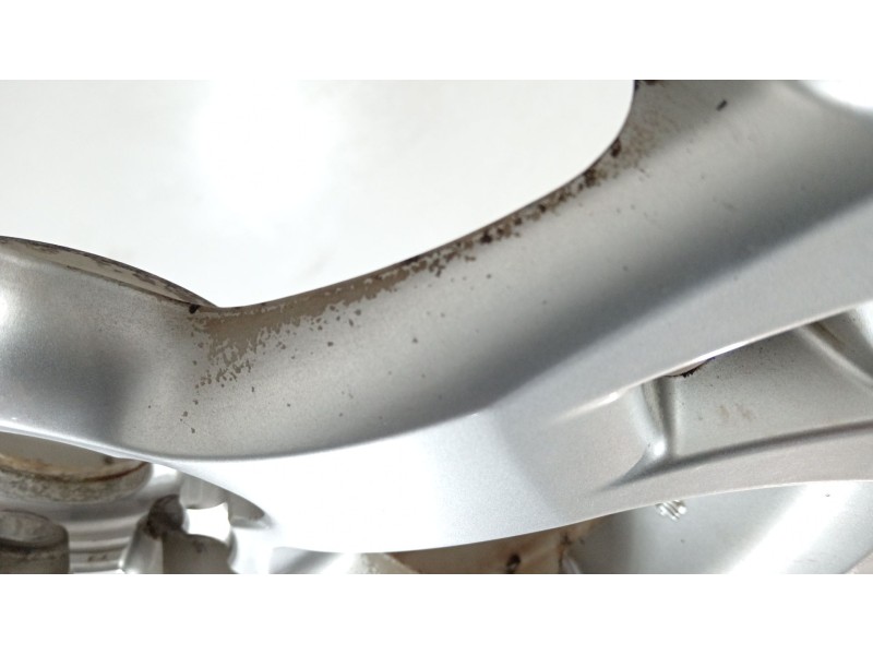 Recambio de llanta para toyota rav 4 (a3) active referencia OEM IAM 4261142350  