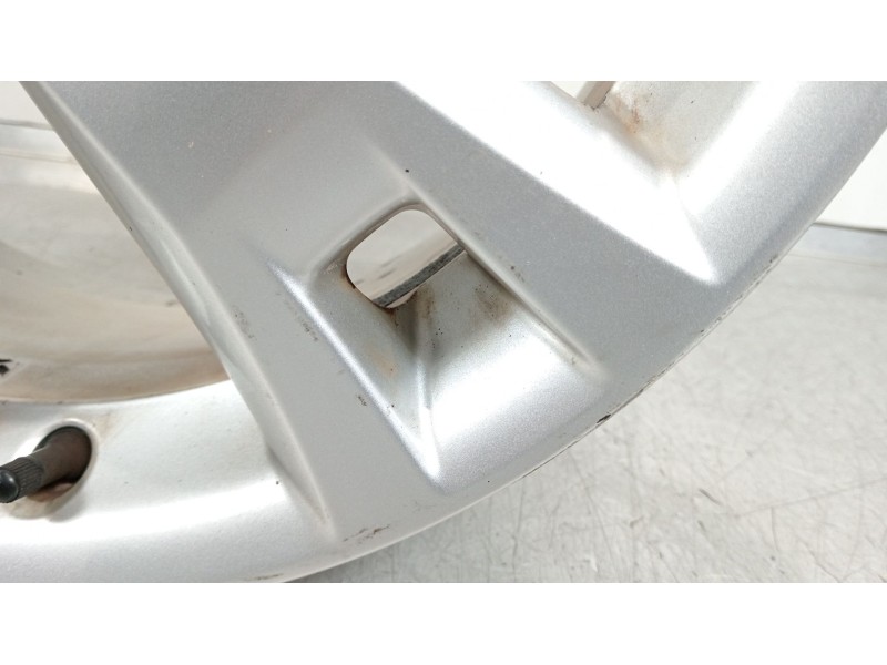 Recambio de llanta para toyota rav 4 (a3) active referencia OEM IAM 4261142350  