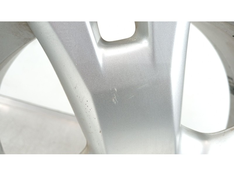 Recambio de llanta para toyota rav 4 (a3) active referencia OEM IAM 4261142350  