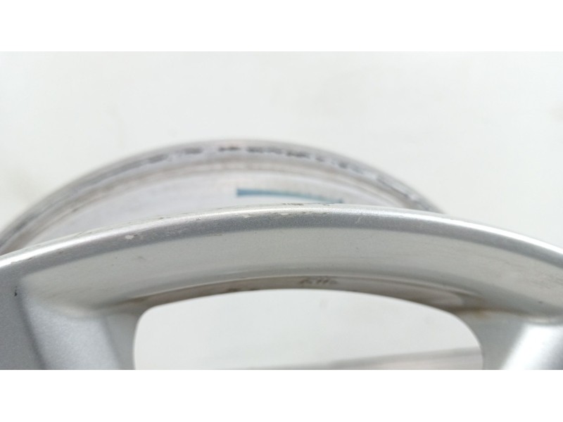 Recambio de llanta para toyota rav 4 (a3) active referencia OEM IAM 4261142350  