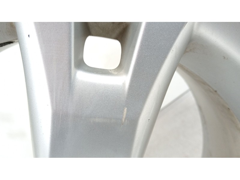 Recambio de llanta para toyota rav 4 (a3) active referencia OEM IAM 4261142350  