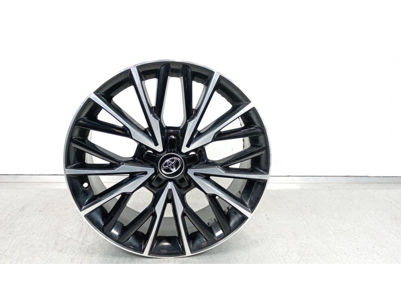Recambio de llanta para toyota c-hr (_x1_) 1.8 hybrid (zyx10_, zyx11_) referencia OEM IAM pw45710000  