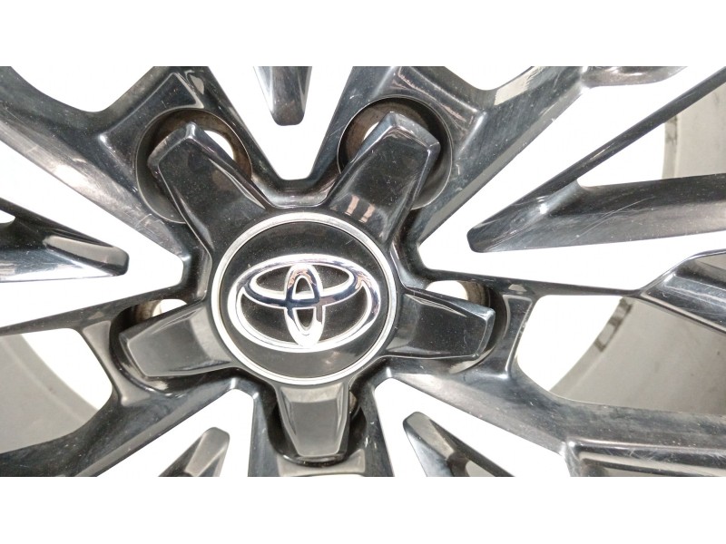 Recambio de llanta para toyota c-hr (_x1_) 1.8 hybrid (zyx10_, zyx11_) referencia OEM IAM pw45710000  