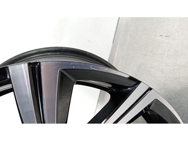 Recambio de llanta para toyota corolla e21 corolla (e21/eh1) basico referencia OEM IAM 42611YYC00  