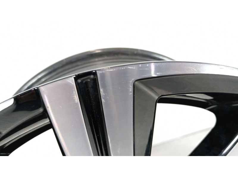 Recambio de llanta para toyota corolla e21 corolla (e21/eh1) basico referencia OEM IAM 42611YYC00  