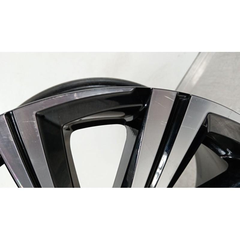 Recambio de llanta para toyota corolla e21 corolla (e21/eh1) basico referencia OEM IAM 42611YYC00  