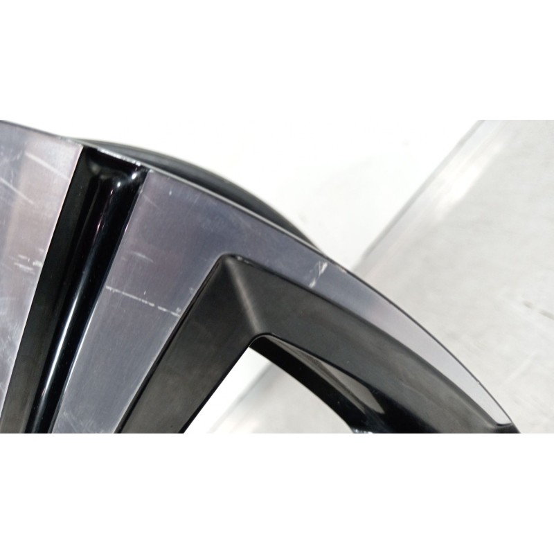 Recambio de llanta para toyota corolla e21 corolla (e21/eh1) basico referencia OEM IAM 42611YYC00  