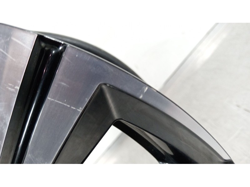 Recambio de llanta para toyota corolla e21 corolla (e21/eh1) basico referencia OEM IAM 42611YYC00  