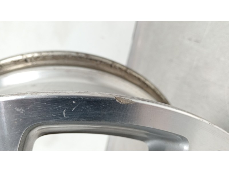 Recambio de llanta para citroën c-crosser xtr referencia OEM IAM J18X7JJ 38  