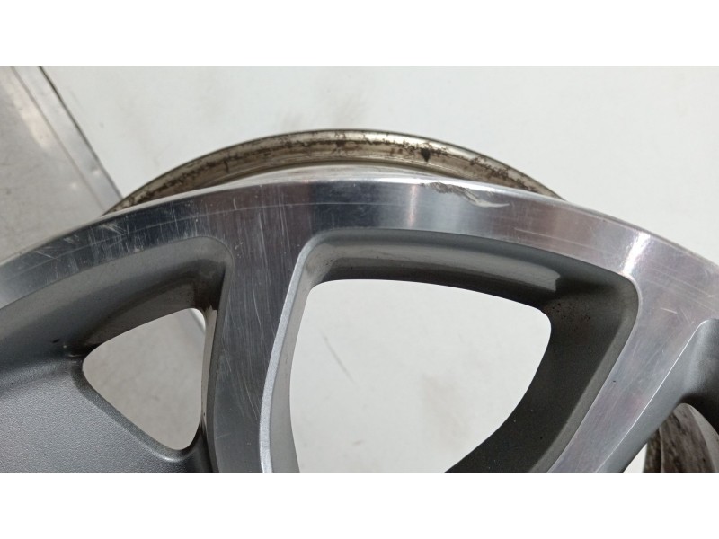 Recambio de llanta para citroën c-crosser xtr referencia OEM IAM J18X7JJ 38  