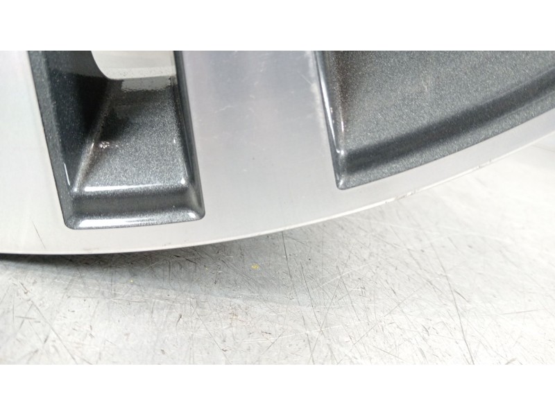 Recambio de llanta para audi q5 (fyb, fyg) 35 tdi quattro referencia OEM IAM 80A601025F  