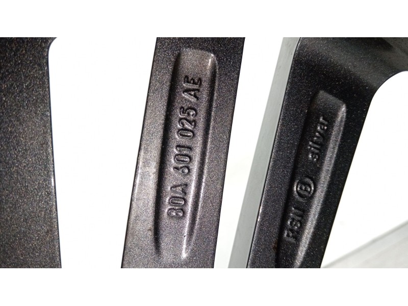 Recambio de llanta para audi q5 (fyb, fyg) 35 tdi quattro referencia OEM IAM 80A601025F  