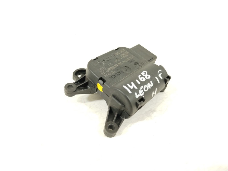 Recambio de motor apertura trampillas climatizador para seat leon (1p1) 1.6 tdi referencia OEM IAM 1K0907511B  