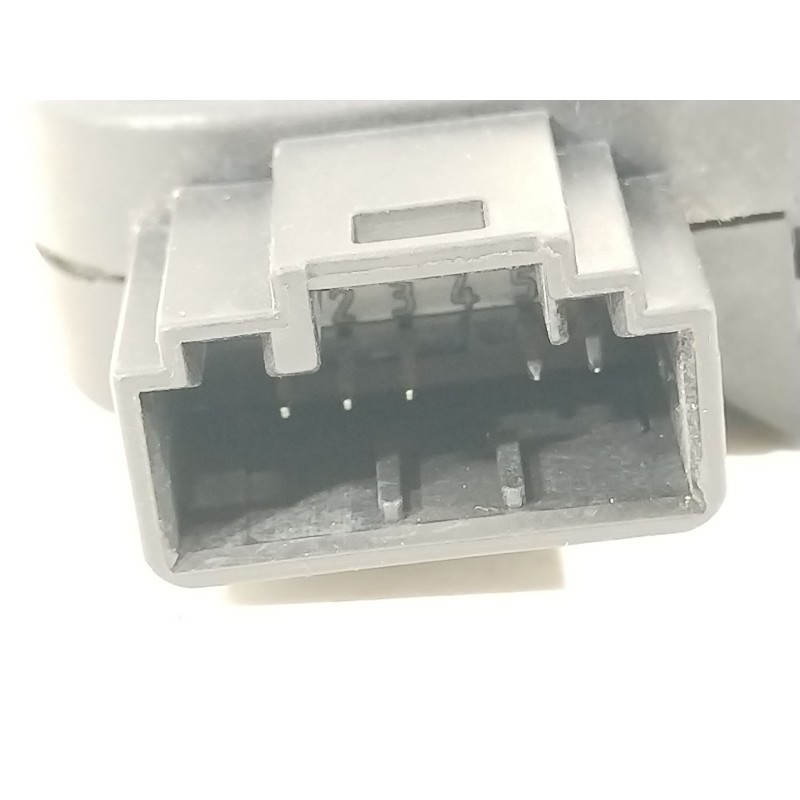 Recambio de motor apertura trampillas climatizador para seat leon (1p1) 1.6 tdi referencia OEM IAM 1K0907511B  