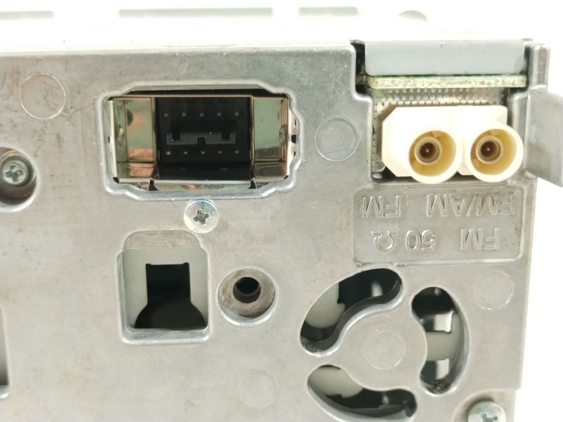 Recambio de sistema audio / radio cd para audi a4 b8 (8k2) 2.0 tdi referencia OEM IAM 8R1035186N  